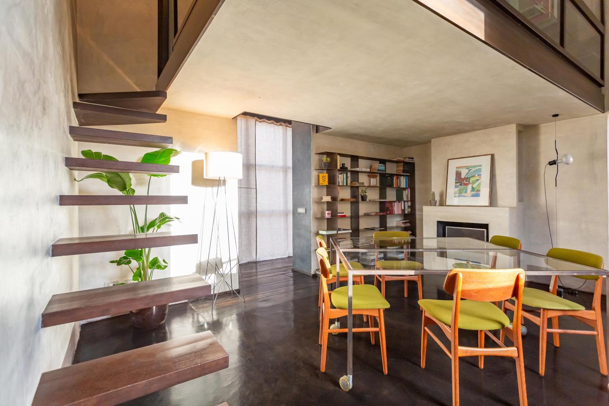 Iconic Apartment With Unique Colosseum View Rome Bagian luar foto
