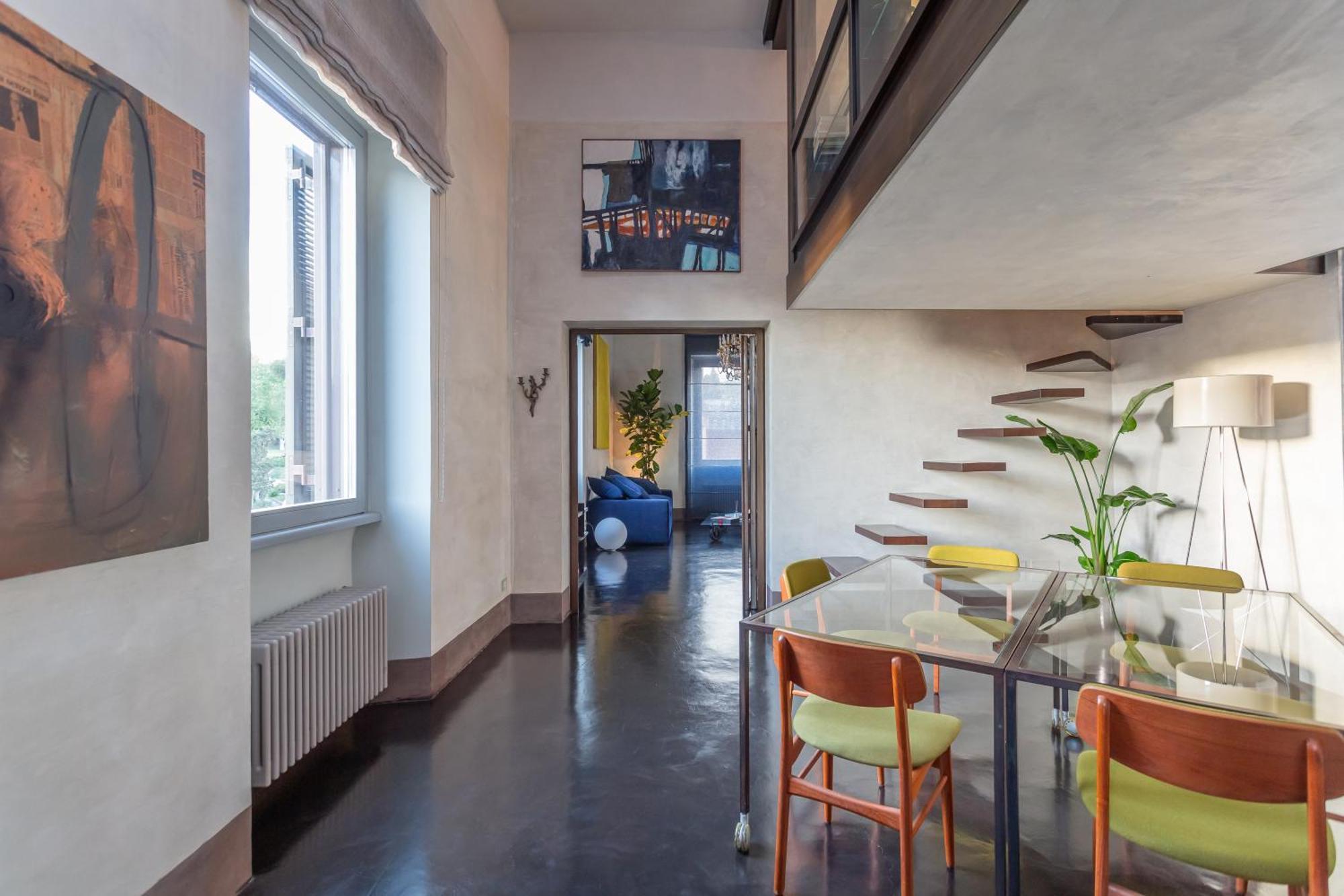Iconic Apartment With Unique Colosseum View Rome Bagian luar foto