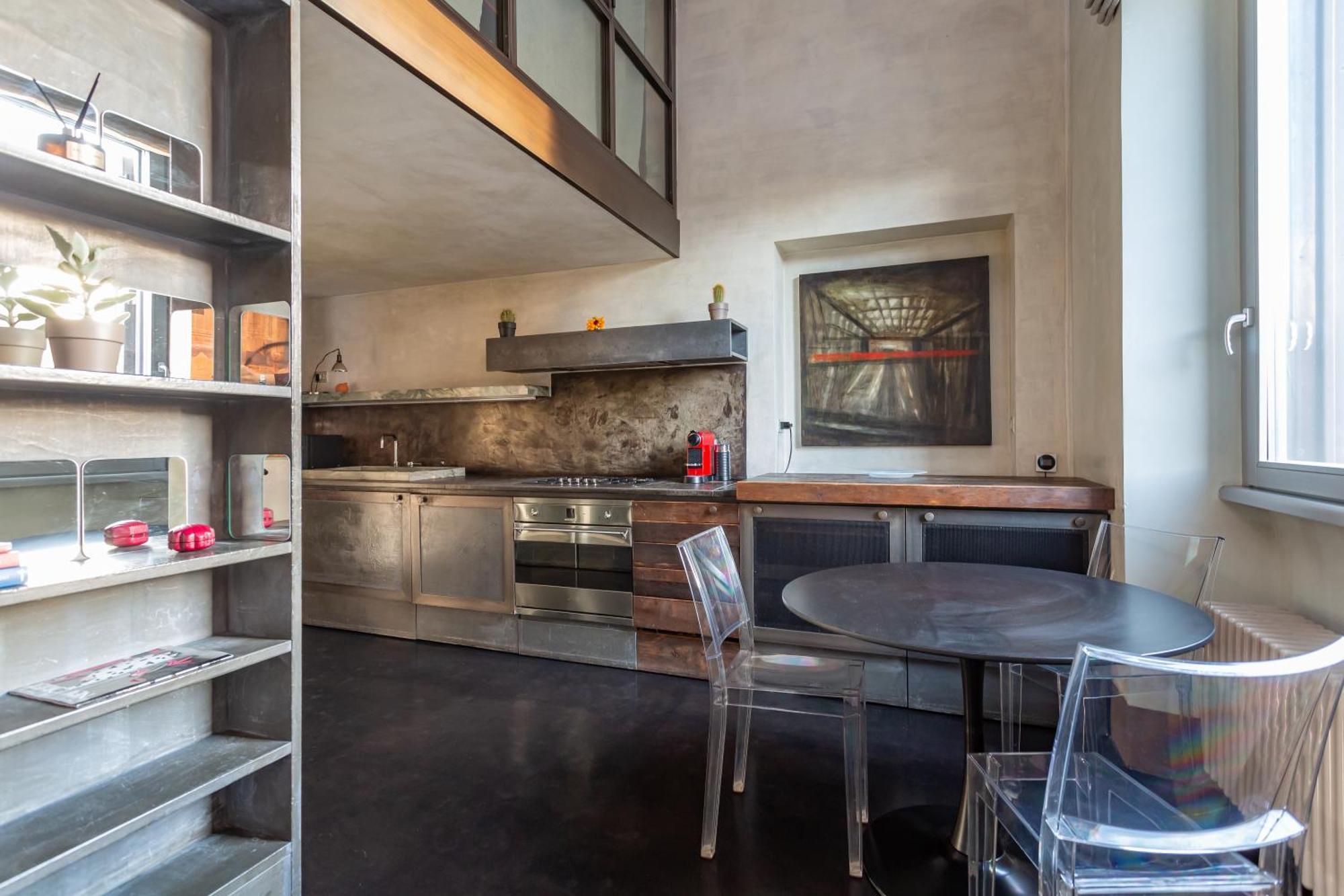 Iconic Apartment With Unique Colosseum View Rome Bagian luar foto